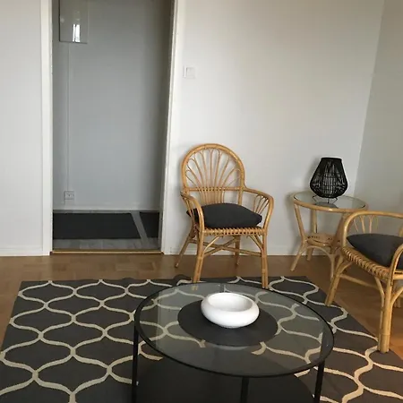 Viihtyisae Asunto Keskustassa Palvelujen Laehellae